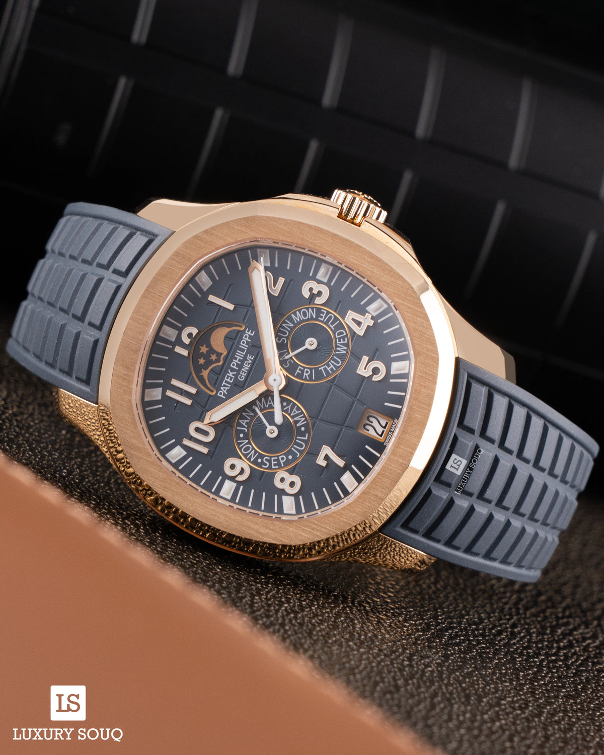 Patek Philippe 5261R-001 Aquanaut Luce Annual Calendar Blue-Gray Dial