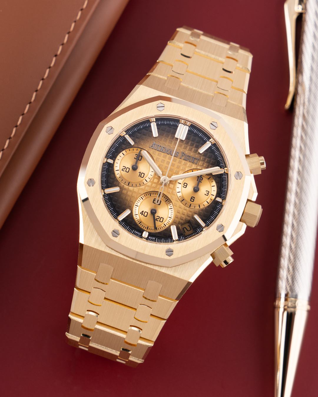 Audemars Piguet Royal Oak Chronograph — Pre-owned Luxury Watches | LuxurySouq Dubai