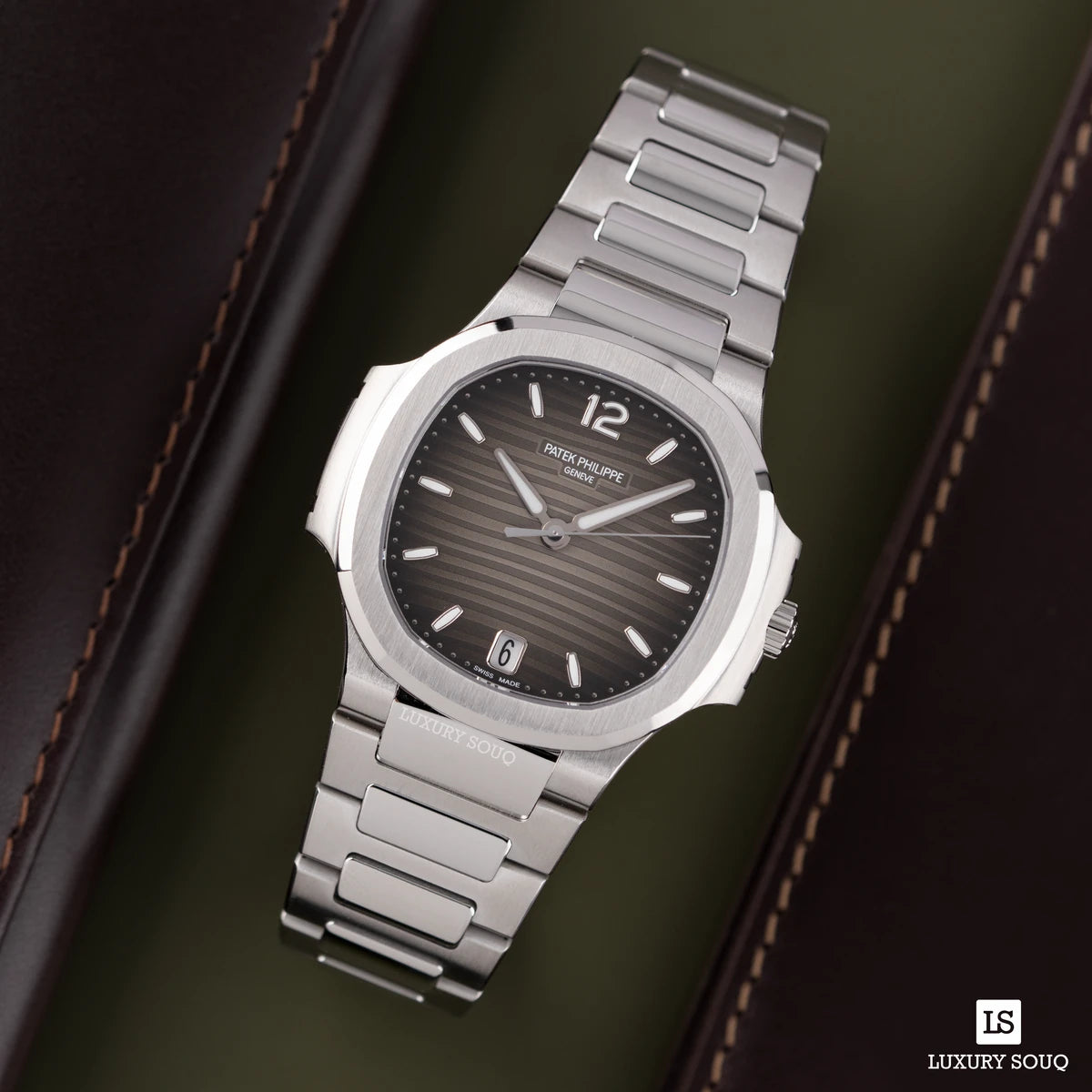 Patek Philippe Nautilus 7118/1A-011 Smoke Gray Index Dial Automatic 35.2Mm Stainless Steel – additional product photo 2