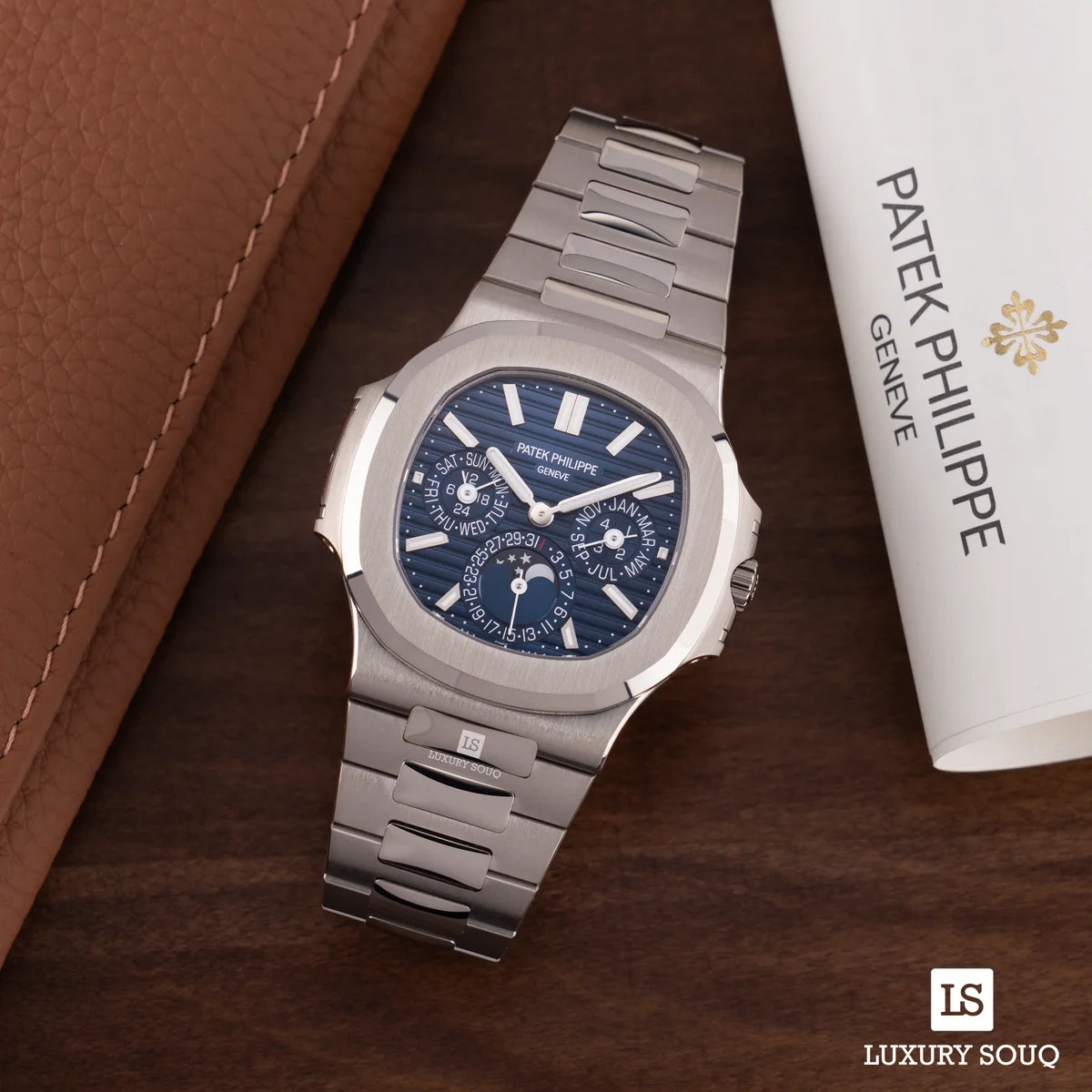 Patek Philippe Nautilus 5740/1G-001 Perpetual Calendar 18Kt White Gold 40mm Blue Index Dial Men's Watch – additional product photo 3